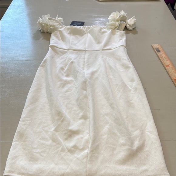 Lulus Pretty Presence White Off-the-Shoulder Floral Strap Mini Dress Size Small - Picture 12 of 12